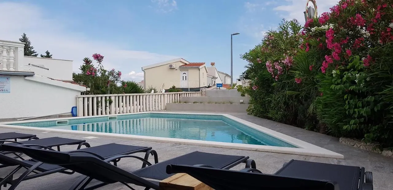 Mooi Kroatie Vakantiehuis Trogir Holiday home